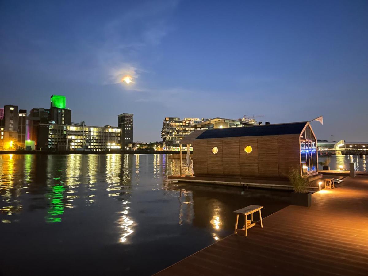Wikkelboat Nr1 at Floating Rotterdam Rijnhaven Villa Eksteriør bilde